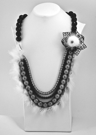 Модна огърлица със Swarovski перли и сребро Dannyra Jewels