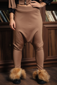 Pantaloni de culoare bej de damă Avangard