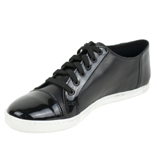 Black women's sneakers with lacquer 1601-black