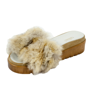 Women's rabbit fur flip-flops