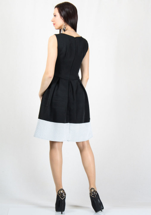 Rochie negră cu dantelă albă RUMENA