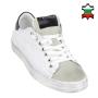 Women's white leather trainers 33733