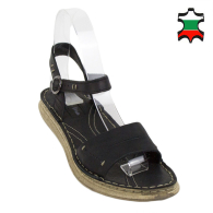 Women's black leather sandals 33748