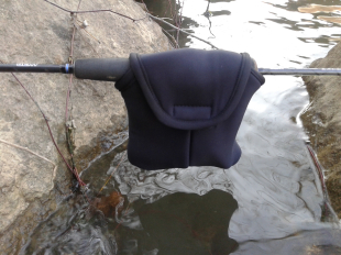 Neoprene case / protector for fishing reel RR09