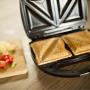 Тостер за сандвичи, гофрети и барбекю Russell Hobbs 3 в 1 Fiesta 24540-56