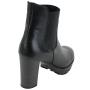 Women's leather elegant boots with side elastics