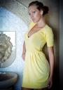 Rochie-tunica galbena din tricotaj fin cu decolteu in forma de V, Z-2012