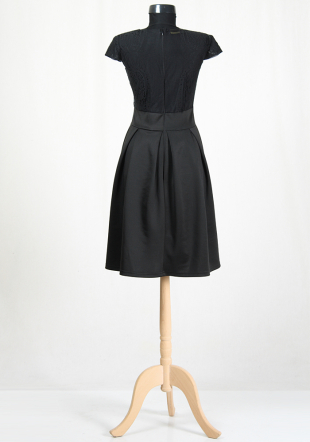Dress with lace and black skirt Rumena