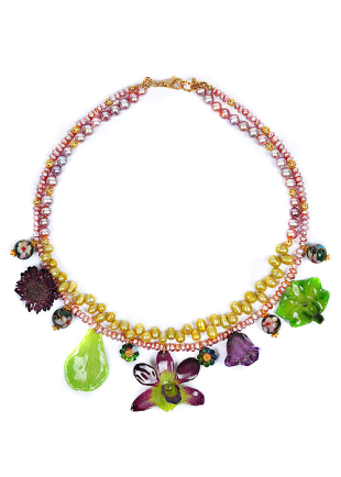 Колие с естествени цветя, перли, мъниста клоазоне и кристали Swarovski Silvana’s Spring In Green Dannyra Jewels
