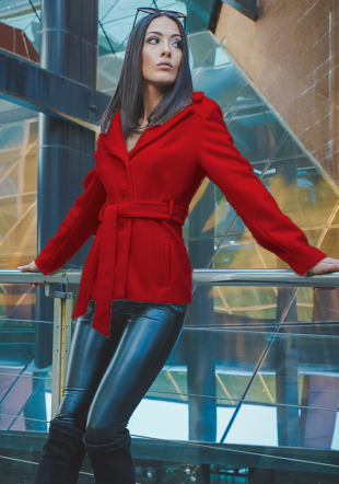 Short winter coat with a belt in red 12101-600