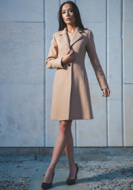 Elegant coat in camel color 1000